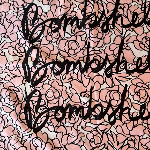 Victoria Secret Bombshell satin Scarf EUC - Picture 3 of 3